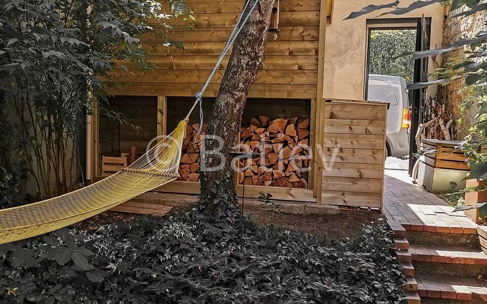 Installation d'un abri de jardin